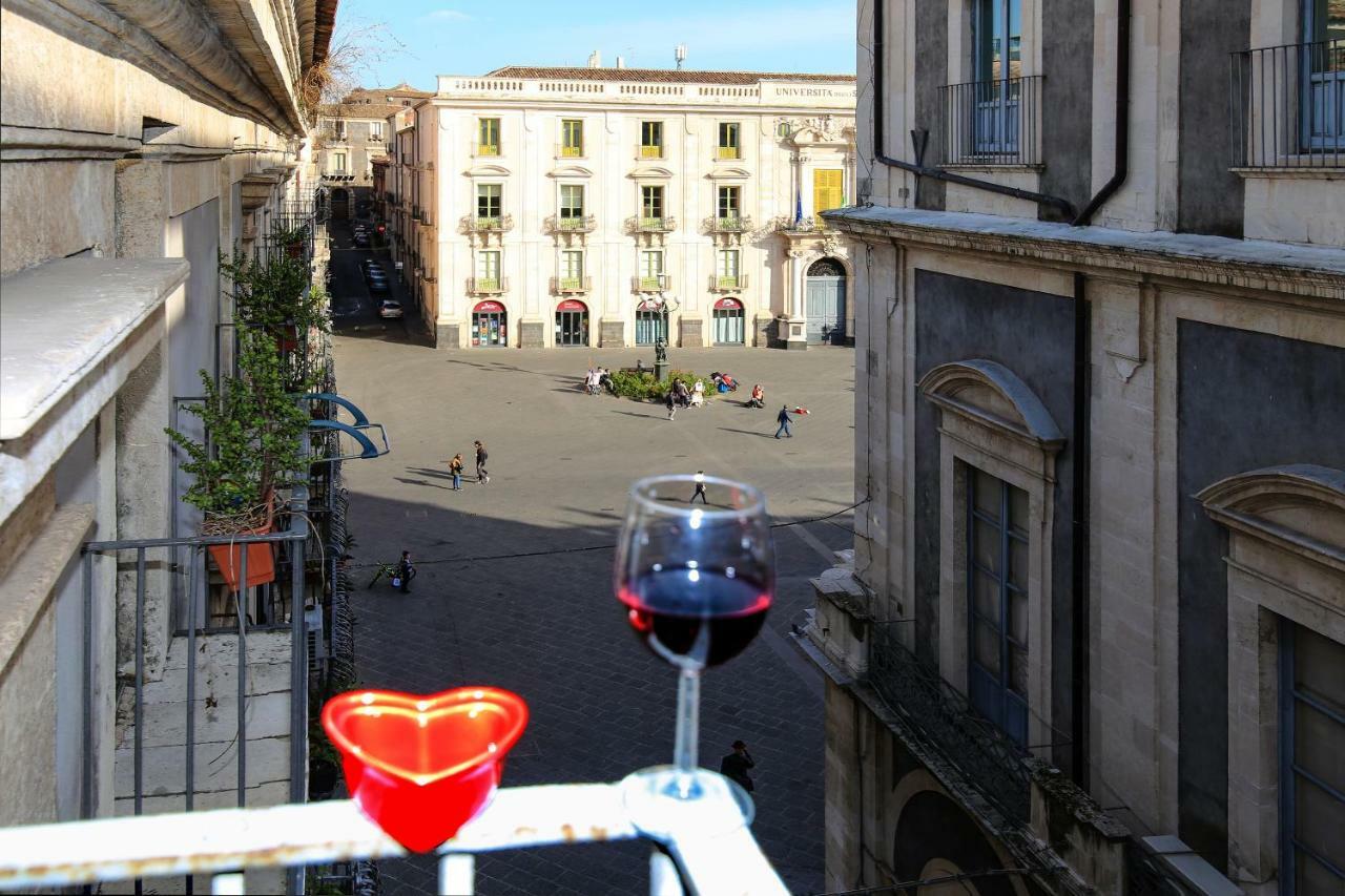 カターニア Sicily Wonderful Piazza Universita'ヴィラ エクステリア 写真