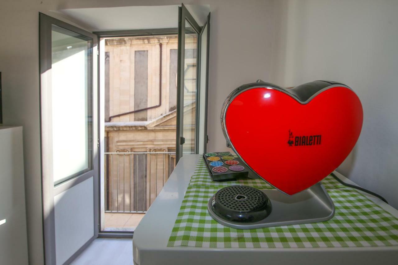 カターニア Sicily Wonderful Piazza Universita'ヴィラ エクステリア 写真