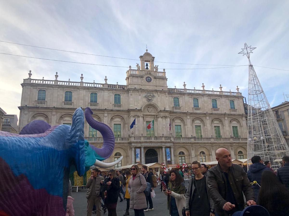カターニア Sicily Wonderful Piazza Universita'ヴィラ エクステリア 写真