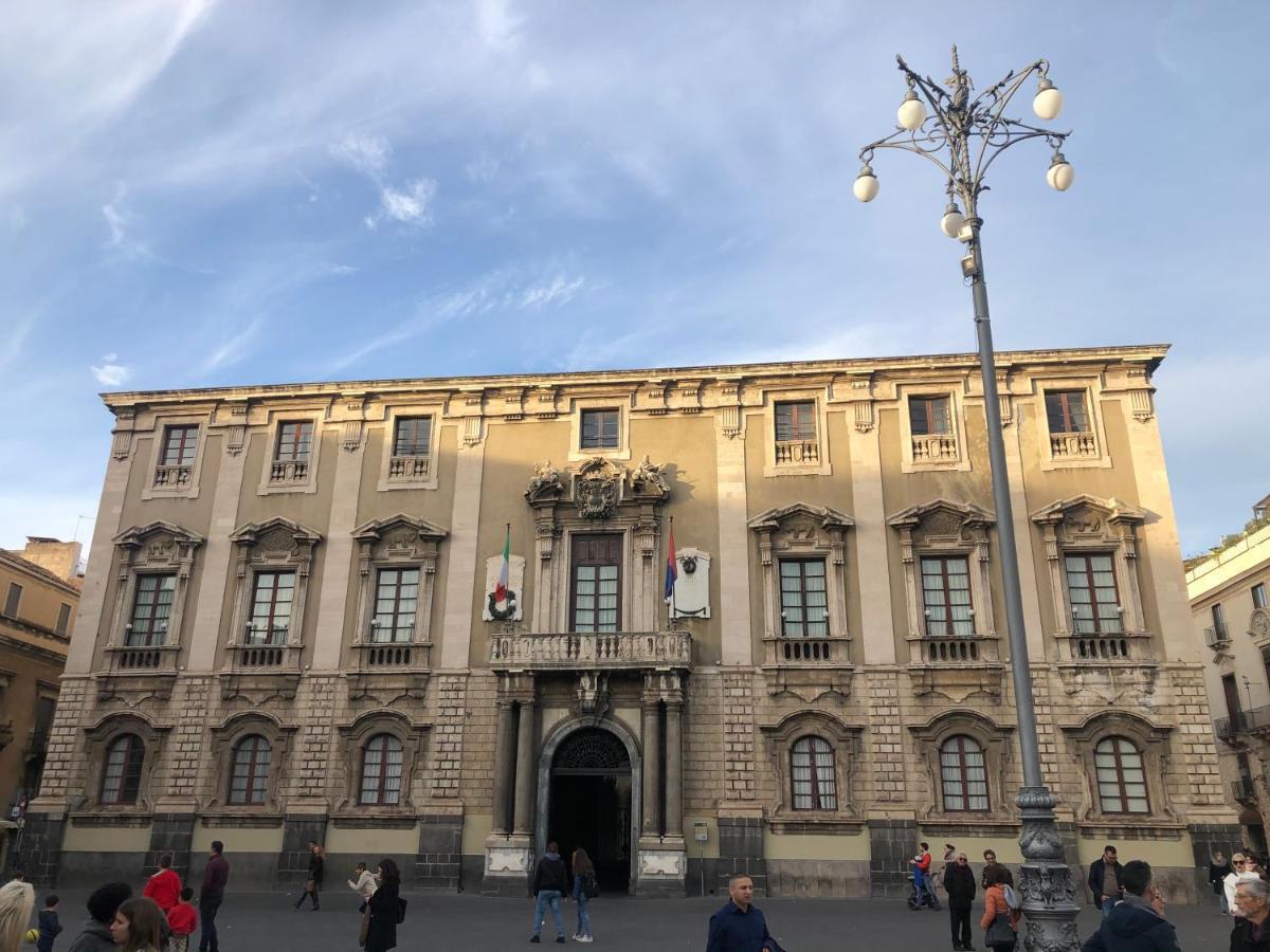 カターニア Sicily Wonderful Piazza Universita'ヴィラ エクステリア 写真